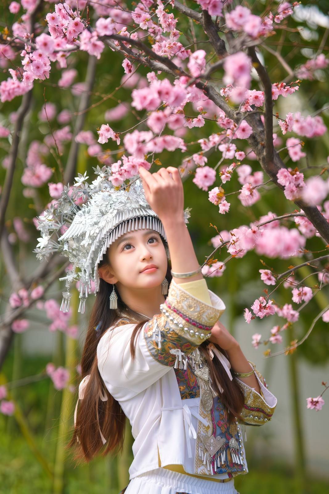 苗家小可爱_出镜：小亿 – 美图作品图片欣赏