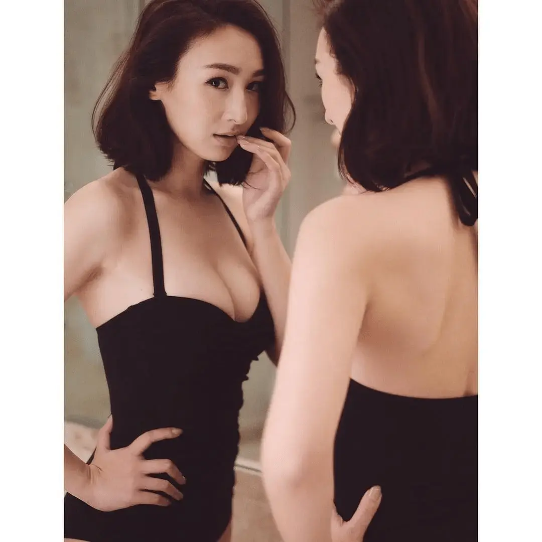 《新闻女王》高海宁肤白貌美大长腿性感火辣,太有魅力了! 《新闻女王》高海宁肤白貌美大长腿性感火辣,太有魅力了!