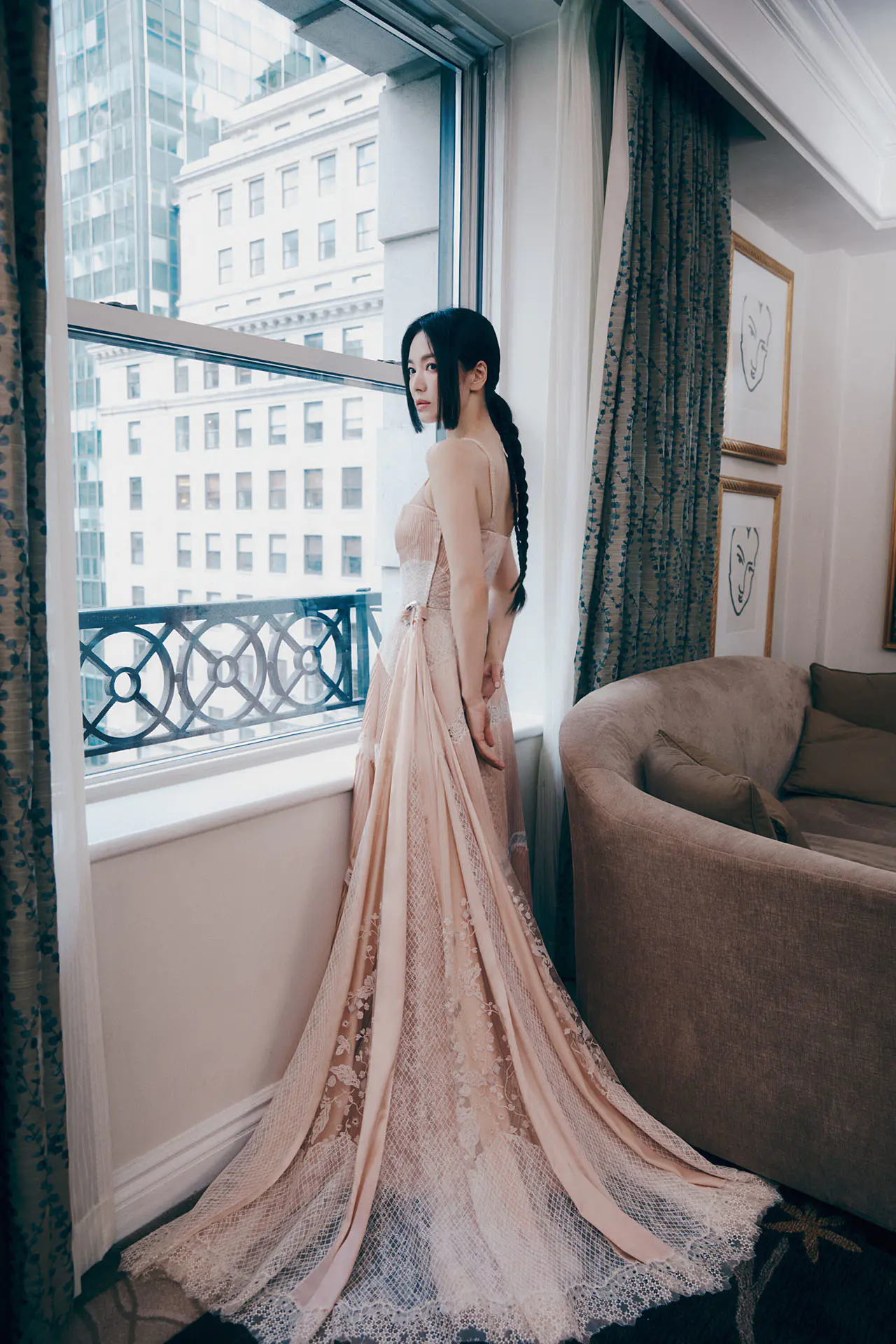 宋慧乔首次登上Met Gala,和Jennie有惊喜合照,还有更多的美照 宋慧乔首次登上Met Gala,和Jennie有惊喜合照,还有更多的美照