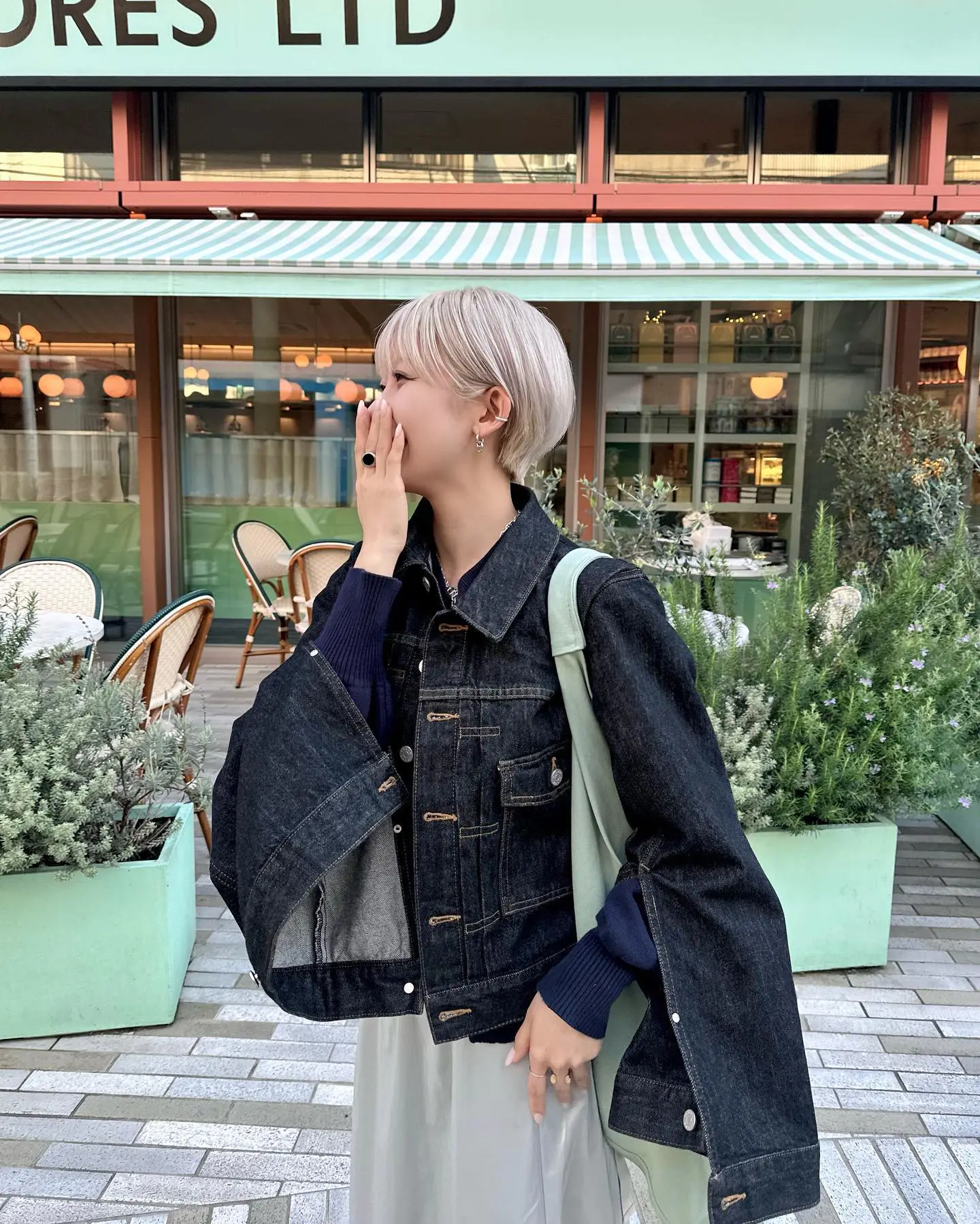 无法抵挡的漂发风潮,那些我们追踪的短发女生纷纷染上了浅发色 无法抵挡的漂发风潮,那些我们追踪的短发女生纷纷染上了浅发色