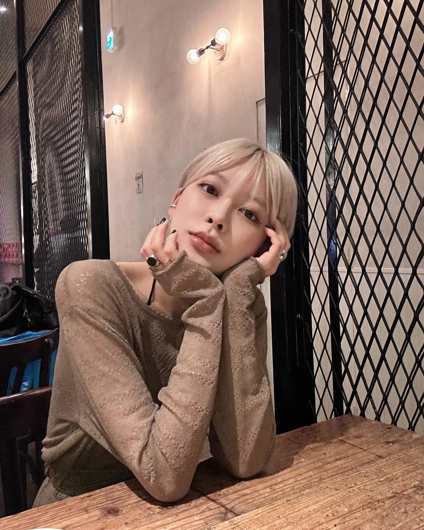 无法抵挡的漂发风潮,那些我们追踪的短发女生纷纷染上了浅发色 无法抵挡的漂发风潮,那些我们追踪的短发女生纷纷染上了浅发色