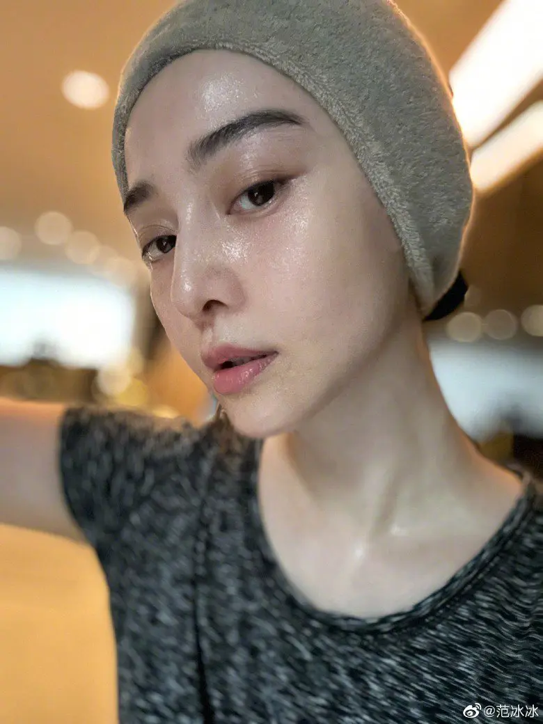范冰冰终极素颜照流出 数万网友全看傻“无法形容” 范冰冰终极素颜照流出 数万网友全看傻“无法形容”
