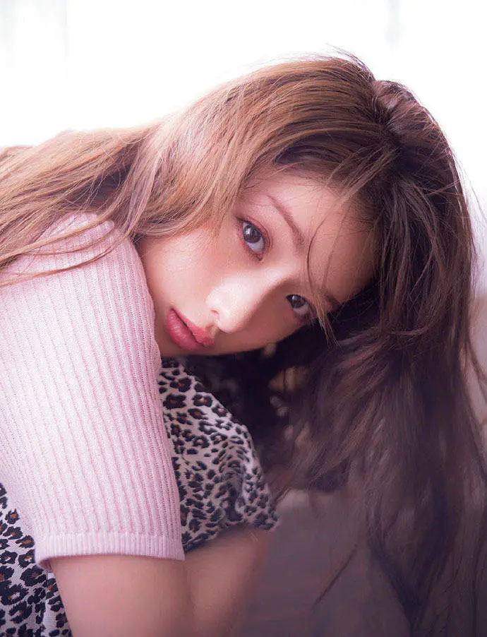 日本女星石原里美拍写真照片!浓妆艳抹造型百变太靓丽! 日本女星石原里美拍写真照片!浓妆艳抹造型百变太靓丽!