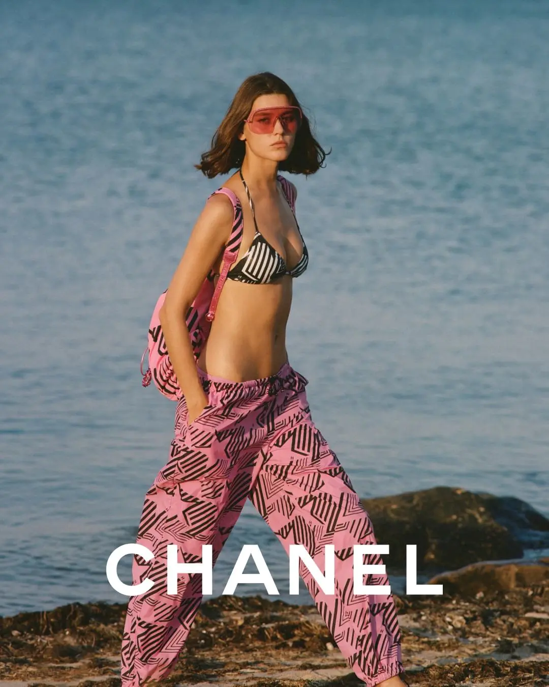 和夏季艳阳一起如约而至,CHANEL Coco Beach 2023时髦泳装系列 和夏季艳阳一起如约而至,CHANEL Coco Beach 2023时髦泳装系列