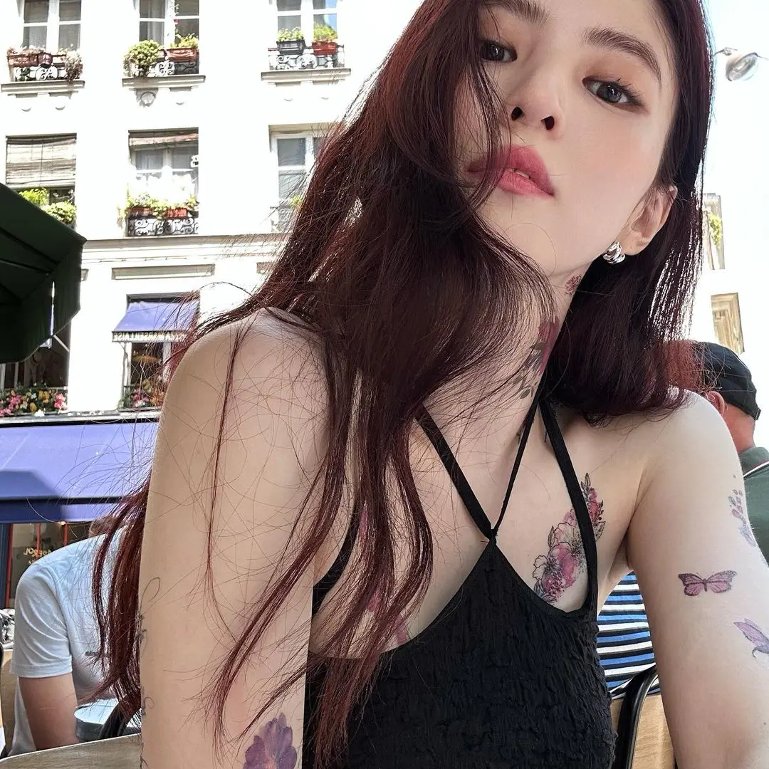 韩韶禧的酷拽辣妹风也太好看了,私下穿搭简直不要太好看 韩韶禧的酷拽辣妹风也太好看了,私下穿搭简直不要太好看