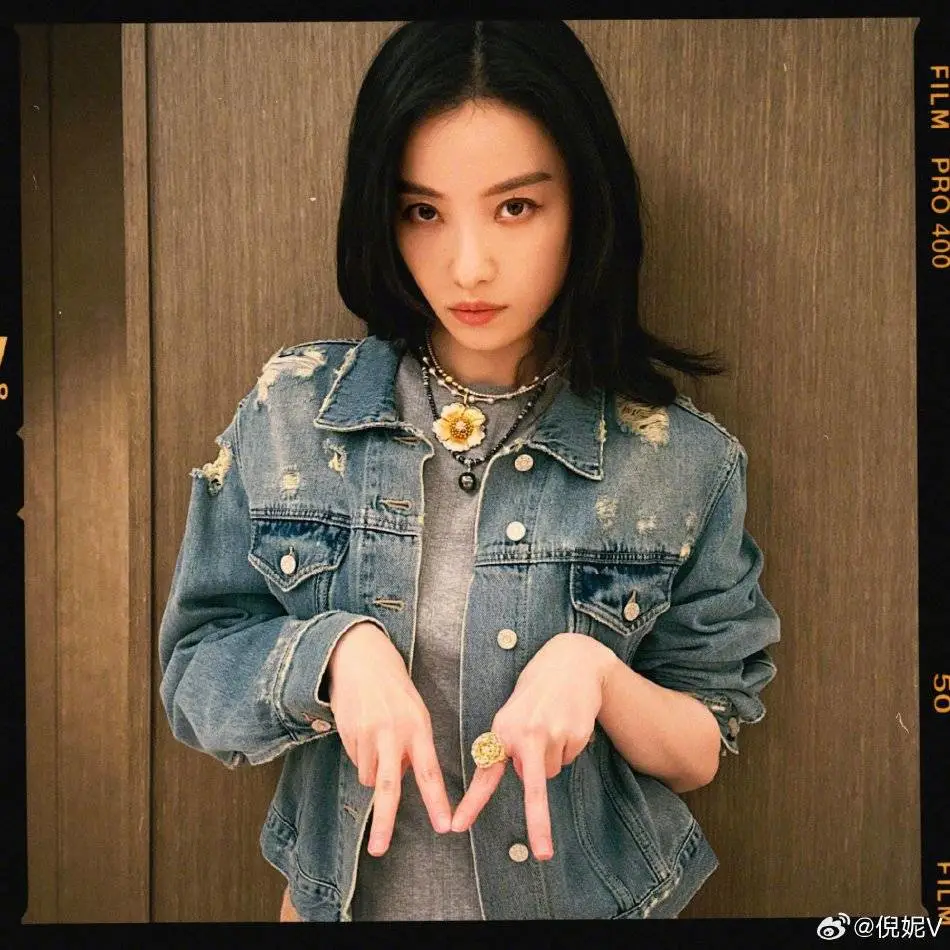 倪妮晒多张卖萌写真图片,肤白貌美性感可爱女人味十足! 倪妮晒多张卖萌写真图片,肤白貌美性感可爱女人味十足!