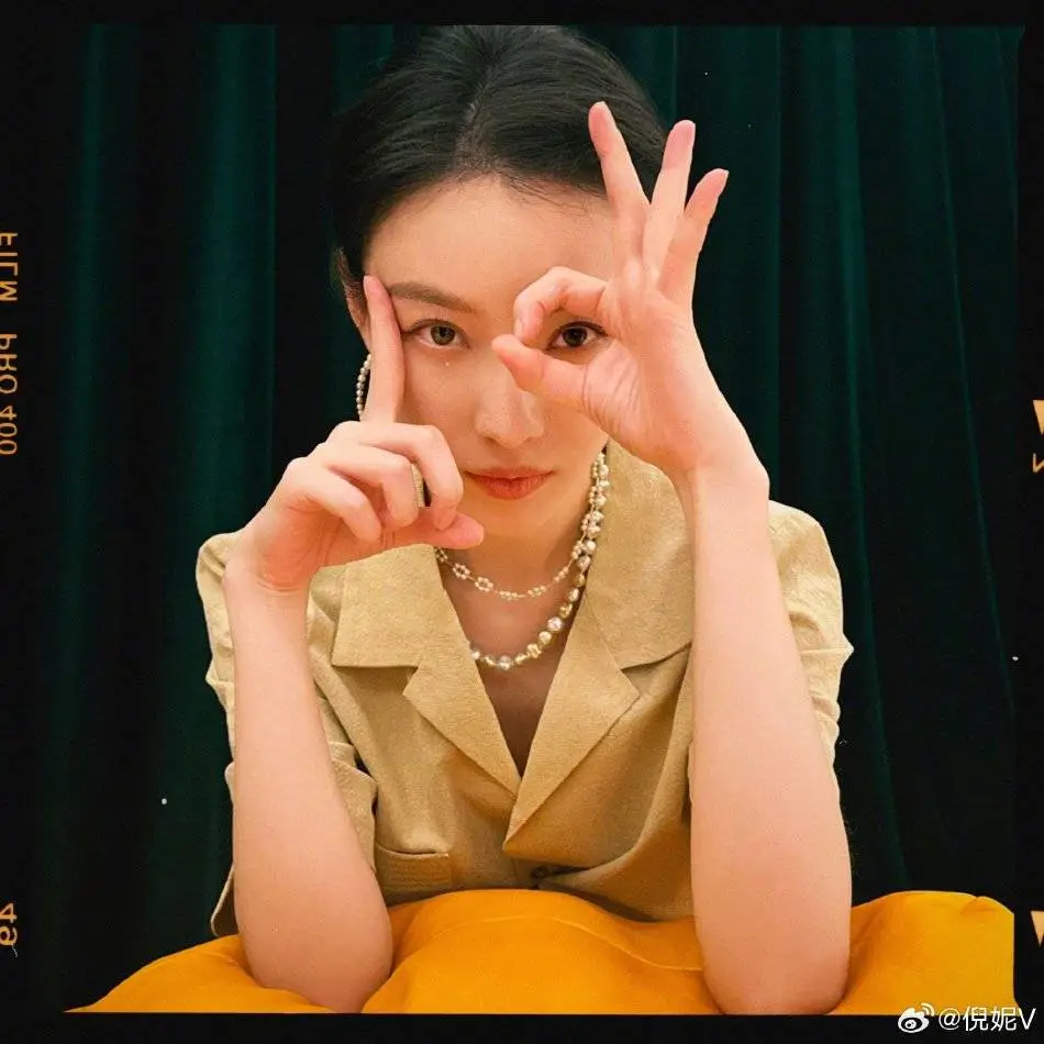 倪妮晒多张卖萌写真图片,肤白貌美性感可爱女人味十足! 倪妮晒多张卖萌写真图片,肤白貌美性感可爱女人味十足!