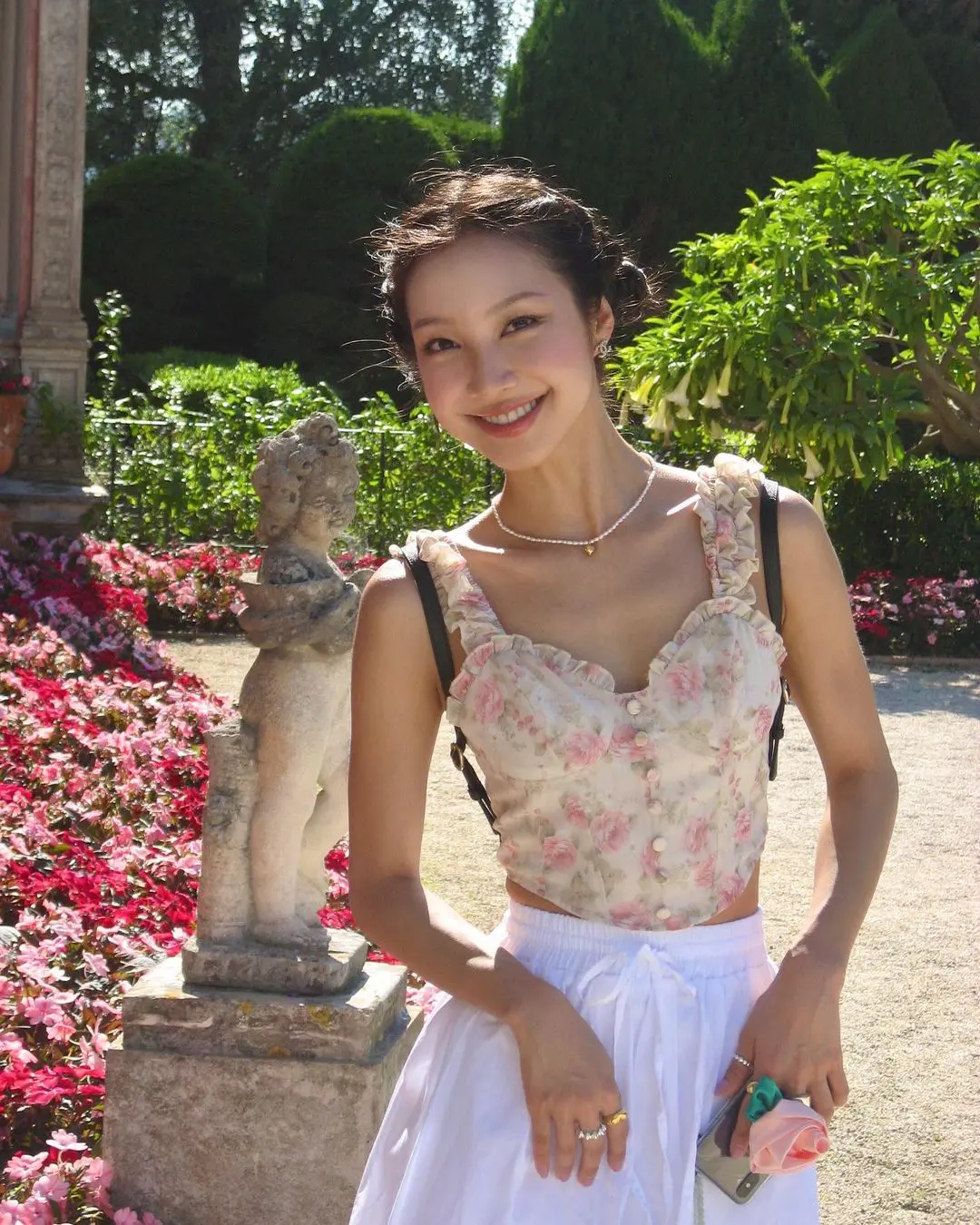 从老钱千金变身元气少女,韩国女生Jinju的清新风格穿搭正适合今夏 从老钱千金变身元气少女,韩国女生Jinju的清新风格穿搭正适合今夏