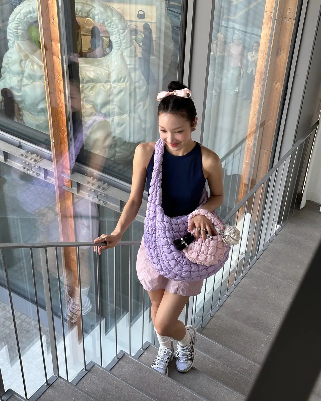 从老钱千金变身元气少女,韩国女生Jinju的清新风格穿搭正适合今夏 从老钱千金变身元气少女,韩国女生Jinju的清新风格穿搭正适合今夏