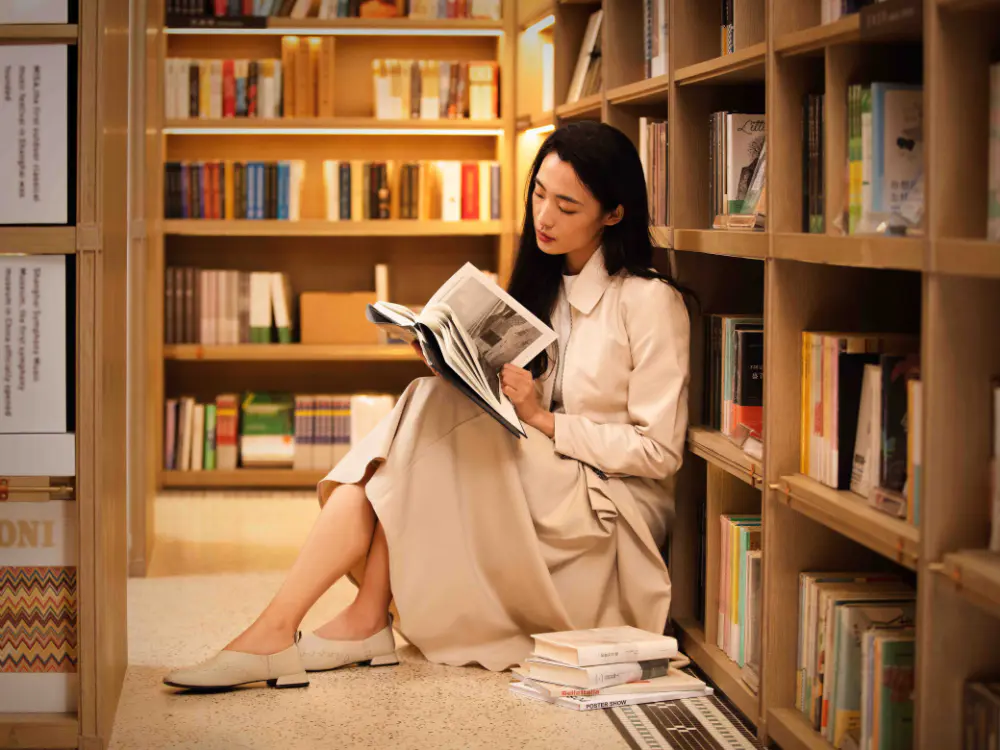 寻觅“最爱”片刻,唤醒都市松弛 Clarks 2023 早秋女士精品鞋款新品上市 寻觅“最爱”片刻,唤醒都市松弛 Clarks 2023 早秋女士精品鞋款新品上市