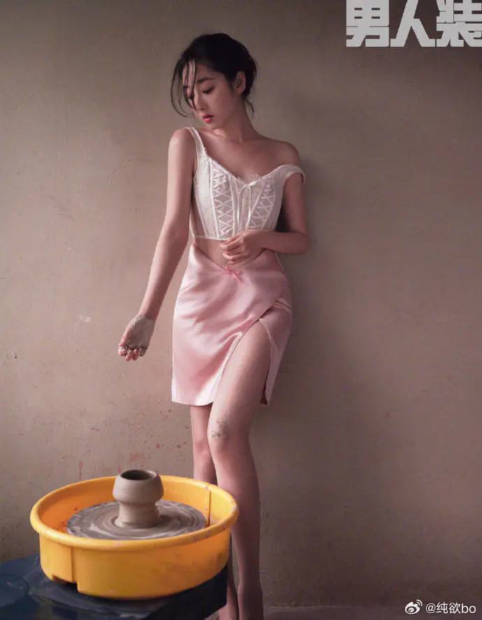 蒋梦婕时尚写真大秀事业线!修长美腿性感美艳 蒋梦婕时尚写真大秀事业线!修长美腿性感美艳