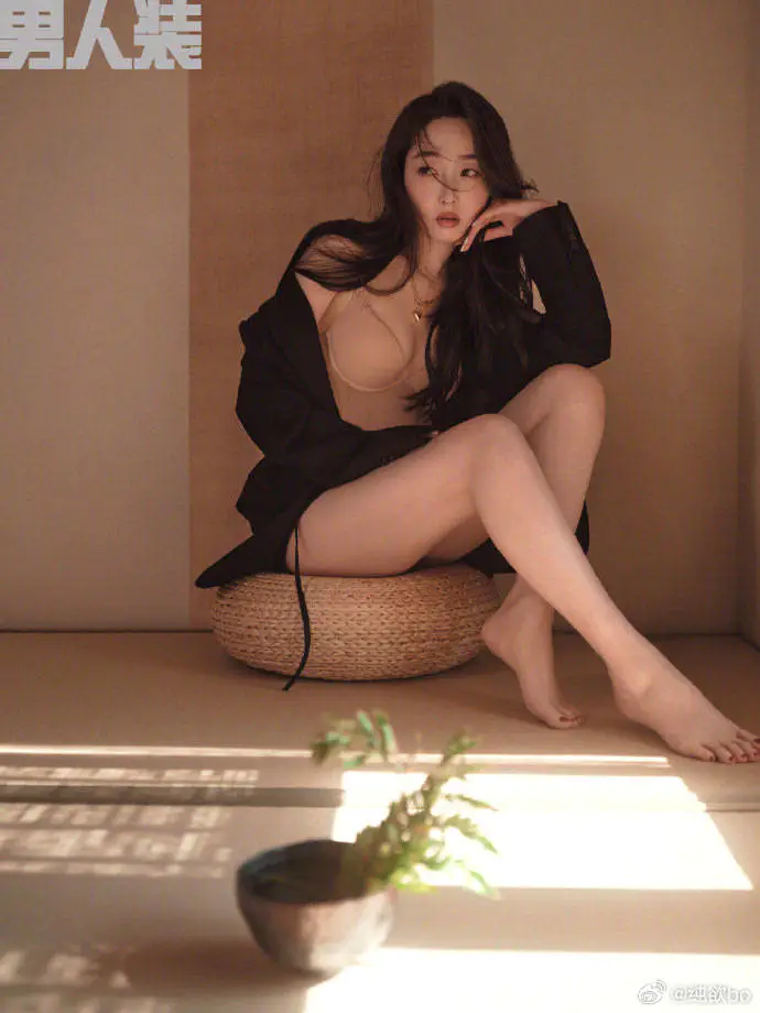 蒋梦婕时尚写真大秀事业线!修长美腿性感美艳 蒋梦婕时尚写真大秀事业线!修长美腿性感美艳