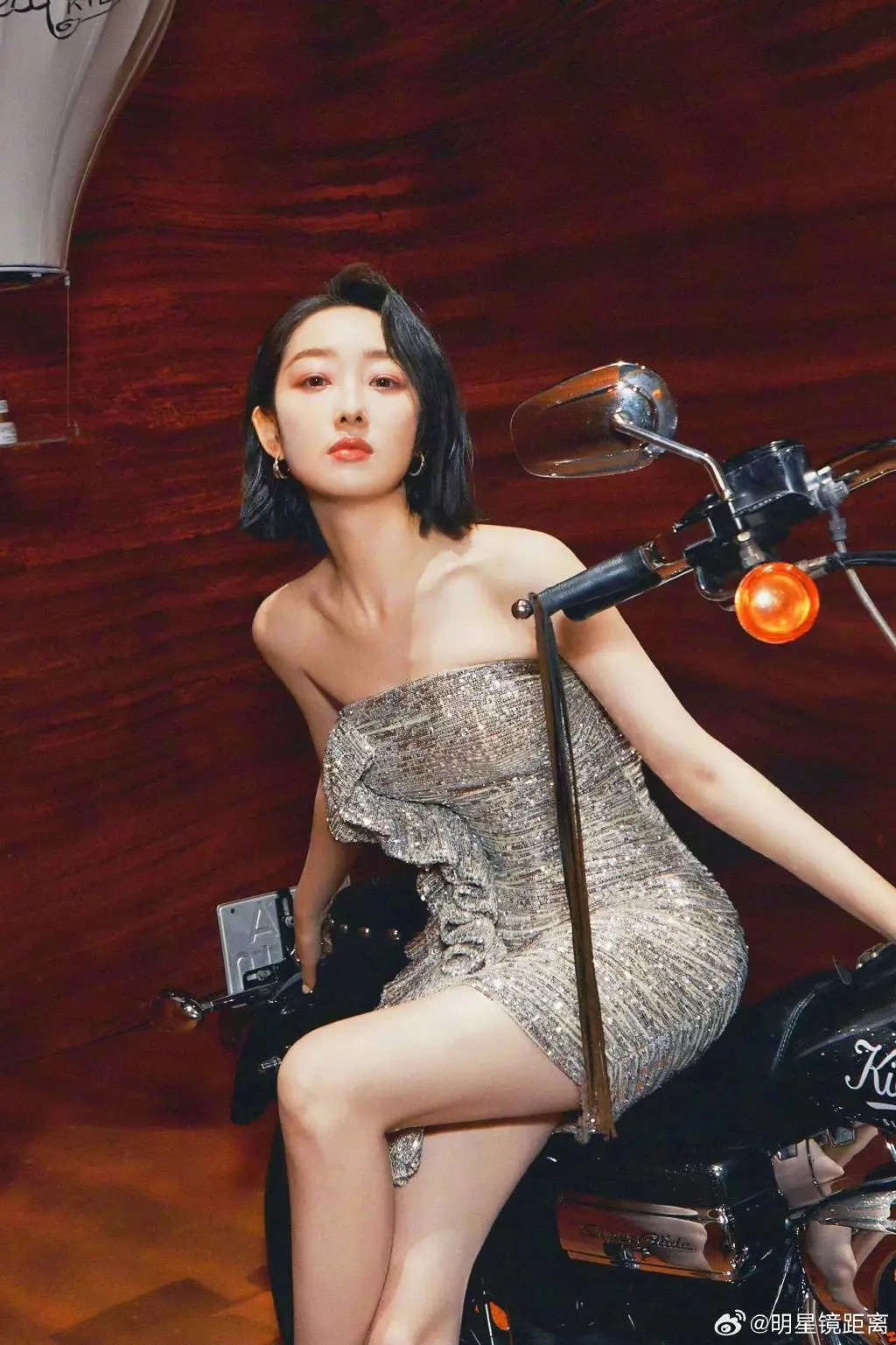 蒋梦婕时尚写真大秀事业线!修长美腿性感美艳 蒋梦婕时尚写真大秀事业线!修长美腿性感美艳