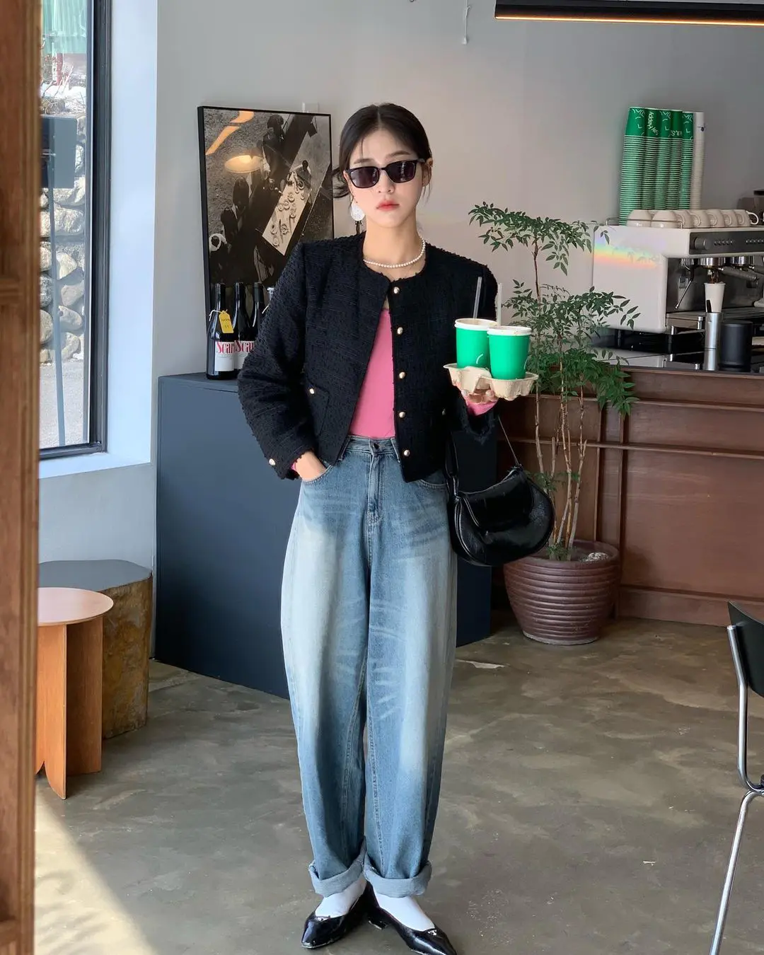 会穿还会拍!这位韩国氛围感女生不经意的照片更能吸引你 会穿还会拍!这位韩国氛围感女生不经意的照片更能吸引你