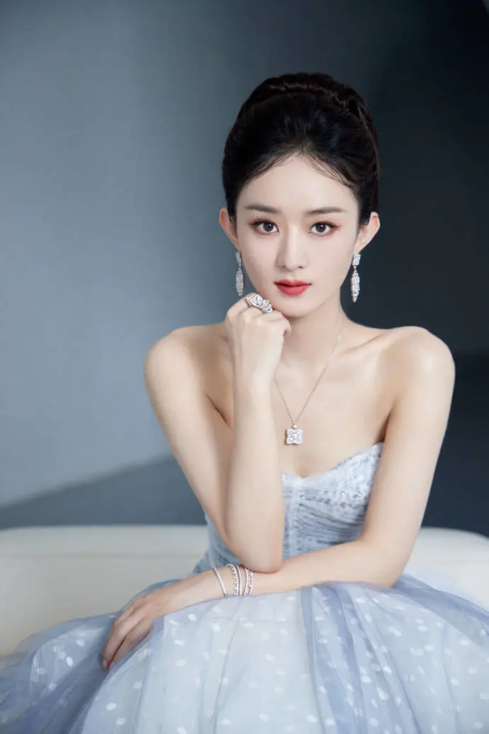 赵丽颖珠宝代言写真高贵靓丽!肤白貌美气质优雅性感撩人 赵丽颖珠宝代言写真高贵靓丽!肤白貌美气质优雅性感撩人