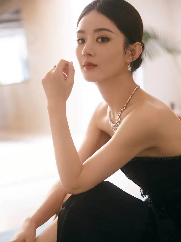赵丽颖珠宝代言写真高贵靓丽!肤白貌美气质优雅性感撩人 赵丽颖珠宝代言写真高贵靓丽!肤白貌美气质优雅性感撩人