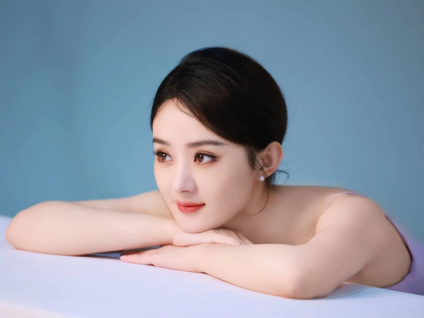 赵丽颖穿蓝色星钻人鱼裙!肤白貌美身材曼妙性感撩人 赵丽颖穿蓝色星钻人鱼裙!肤白貌美身材曼妙性感撩人