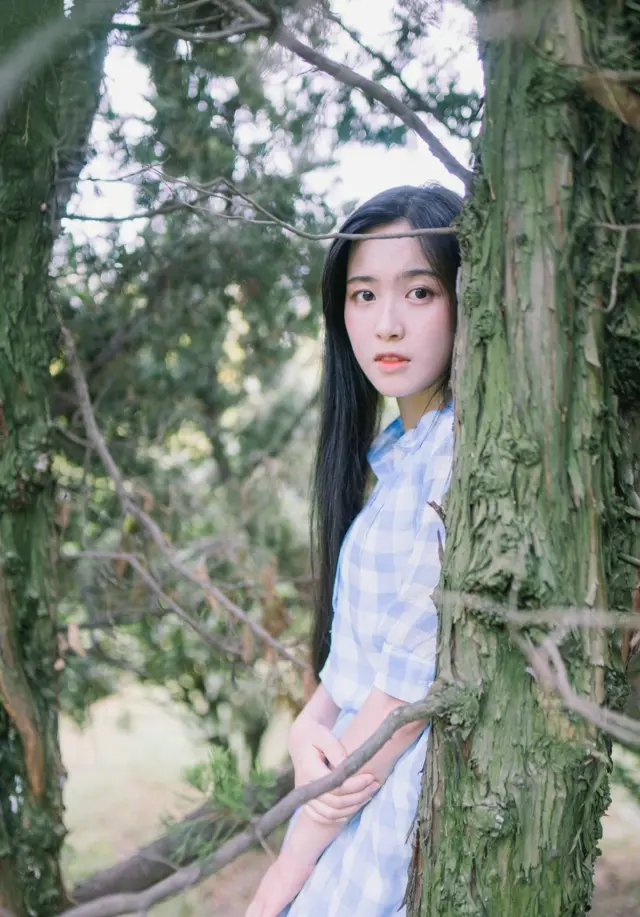 小清新治愈系美女黑长直发温柔动人图片 小清新治愈系美女黑长直发温柔动人图片