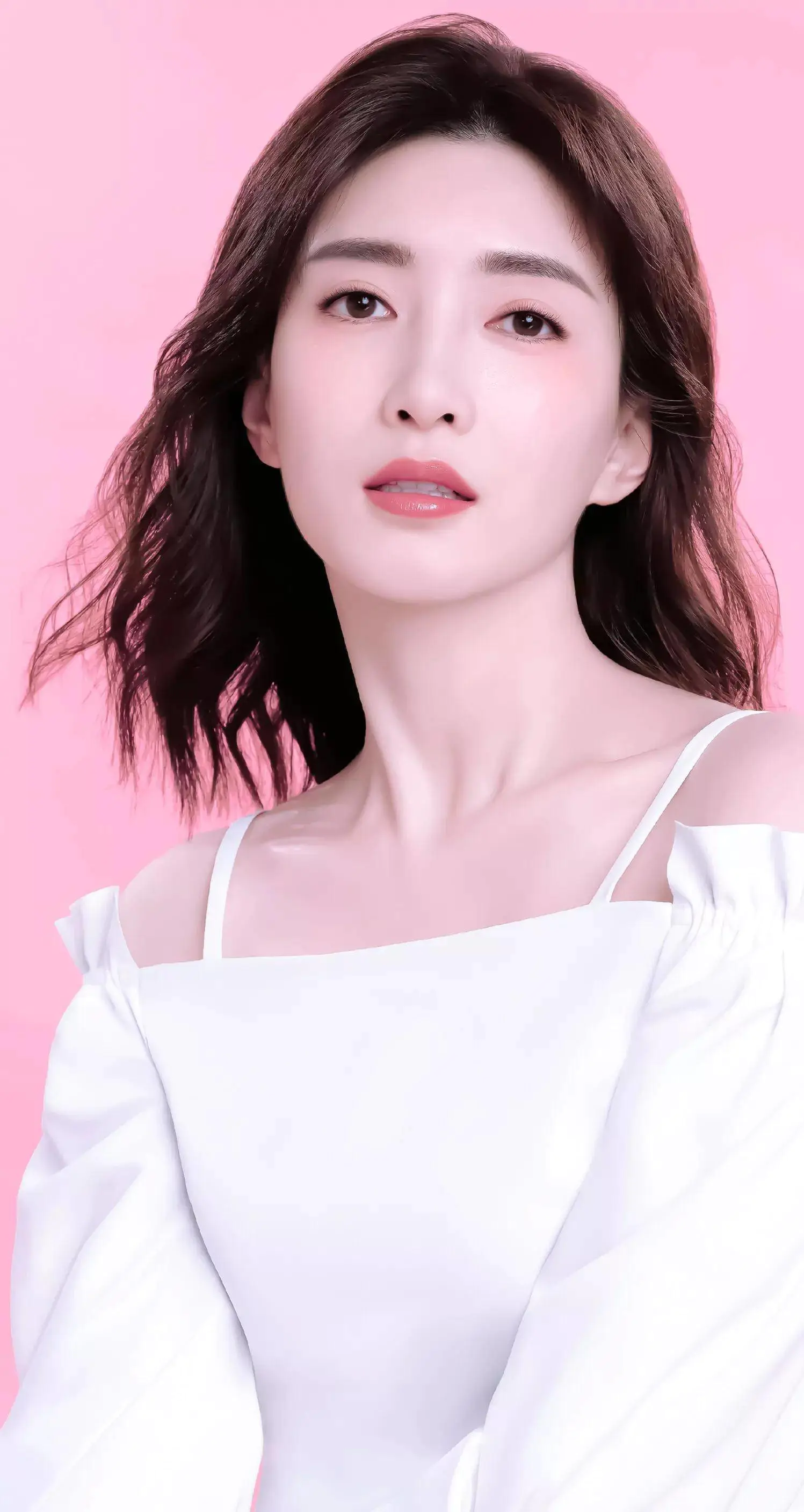 江疏影写真露出事业线!她肤白貌美大长腿性感撩人 江疏影写真露出事业线!她肤白貌美大长腿性感撩人