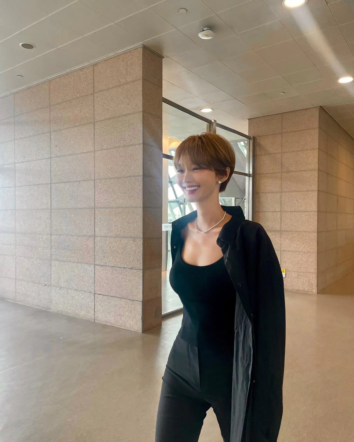 短发女神高俊熙剪回标志性极短发,再现经典夏莉头 短发女神高俊熙剪回标志性极短发,再现经典夏莉头