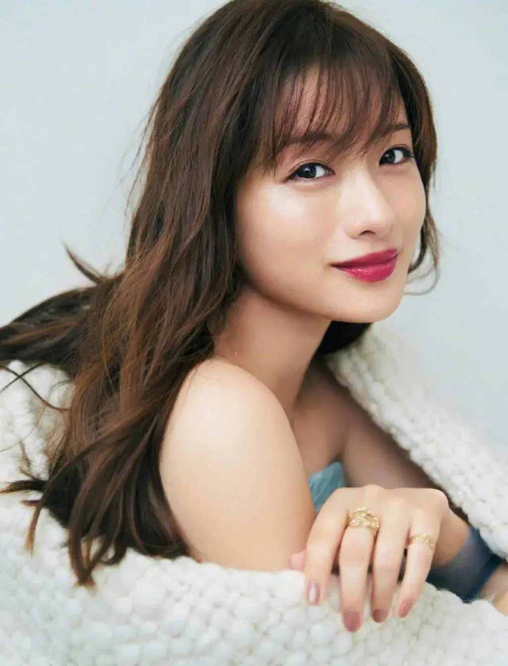石原里美复出演失踪母亲!昔日她肤白貌美大长腿性感撩人 石原里美复出演失踪母亲!昔日她肤白貌美大长腿性感撩人