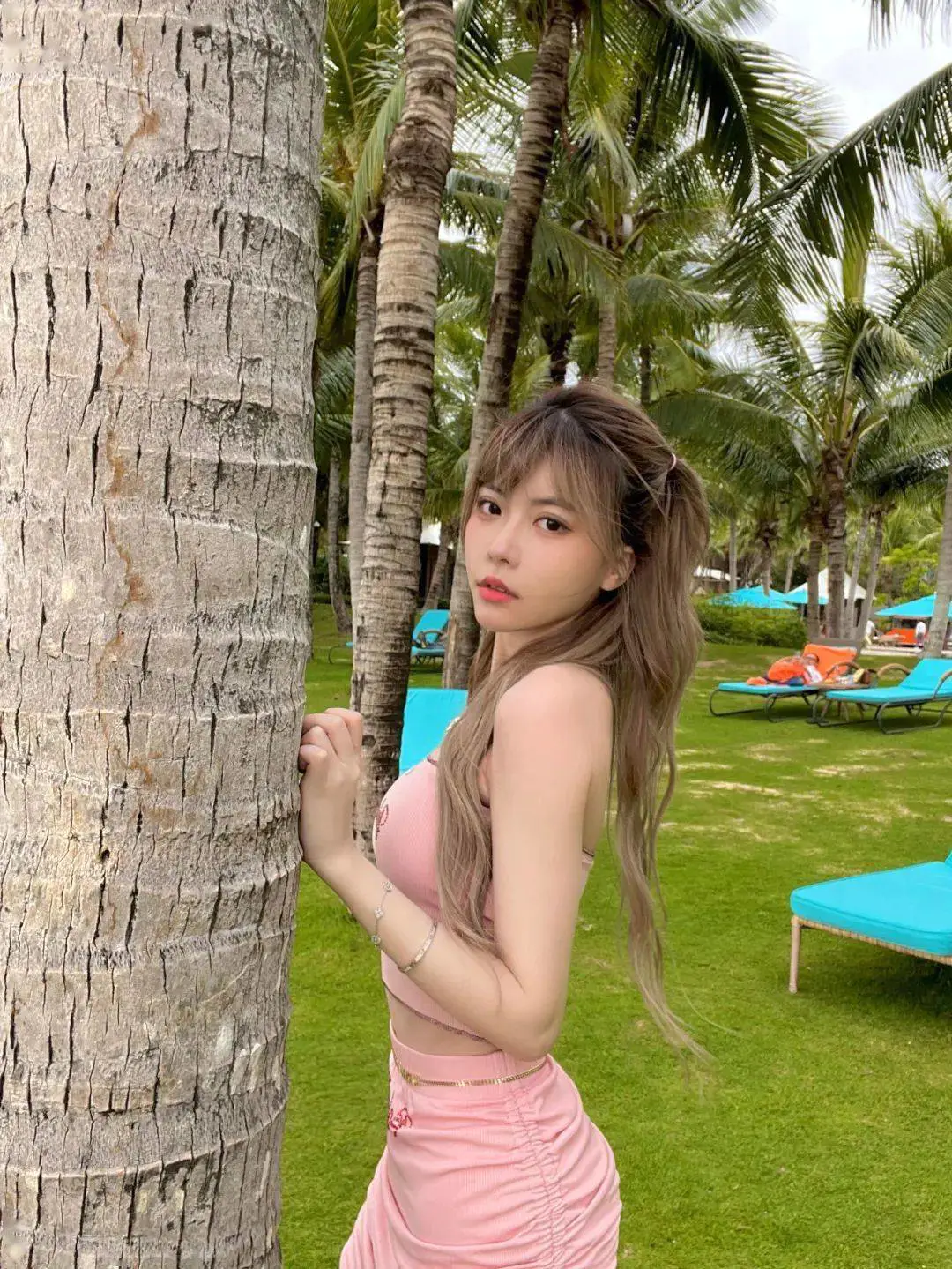 不只是LOL女神,迷倒PGOne的周淑怡前凸后翘,身材到底有多好? 不只是LOL女神,迷倒PGOne的周淑怡前凸后翘,身材到底有多好?