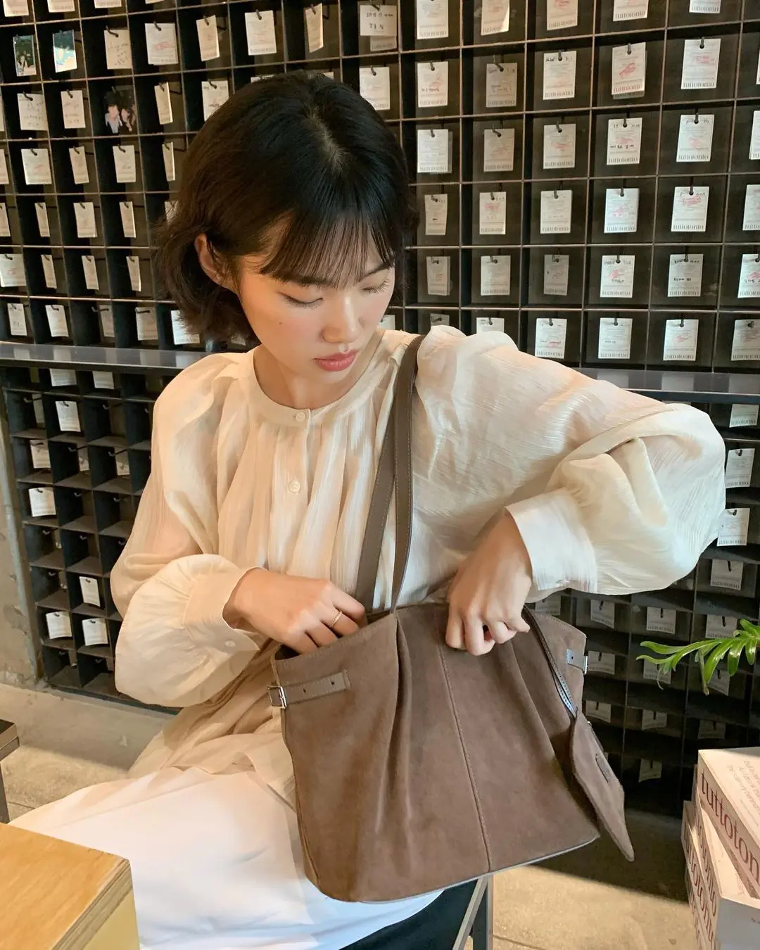 不笑時像郑浩妍,笑起來是邻家女孩:看看这位淡颜系韩国美女模特 不笑時像郑浩妍,笑起來是邻家女孩:看看这位淡颜系韩国美女模特