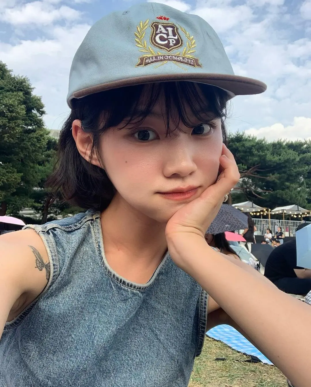 不笑時像郑浩妍,笑起來是邻家女孩:看看这位淡颜系韩国美女模特 不笑時像郑浩妍,笑起來是邻家女孩:看看这位淡颜系韩国美女模特
