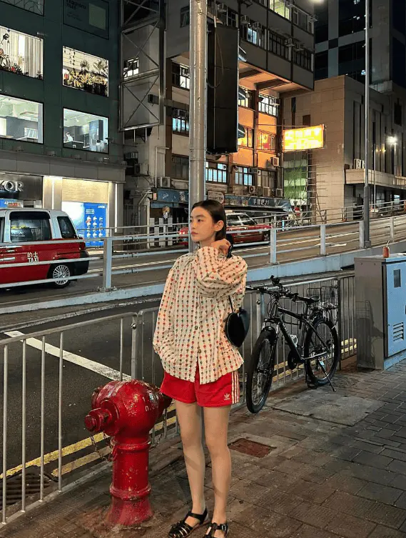解锁ins博主dawon.m的盐系穿搭密码,打造高级时尚感 解锁ins博主dawon.m的盐系穿搭密码,打造高级时尚感