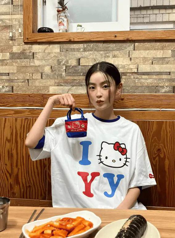 解锁ins博主dawon.m的盐系穿搭密码,打造高级时尚感 解锁ins博主dawon.m的盐系穿搭密码,打造高级时尚感