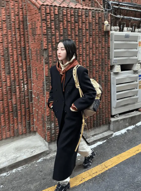 解锁ins博主dawon.m的盐系穿搭密码,打造高级时尚感 解锁ins博主dawon.m的盐系穿搭密码,打造高级时尚感
