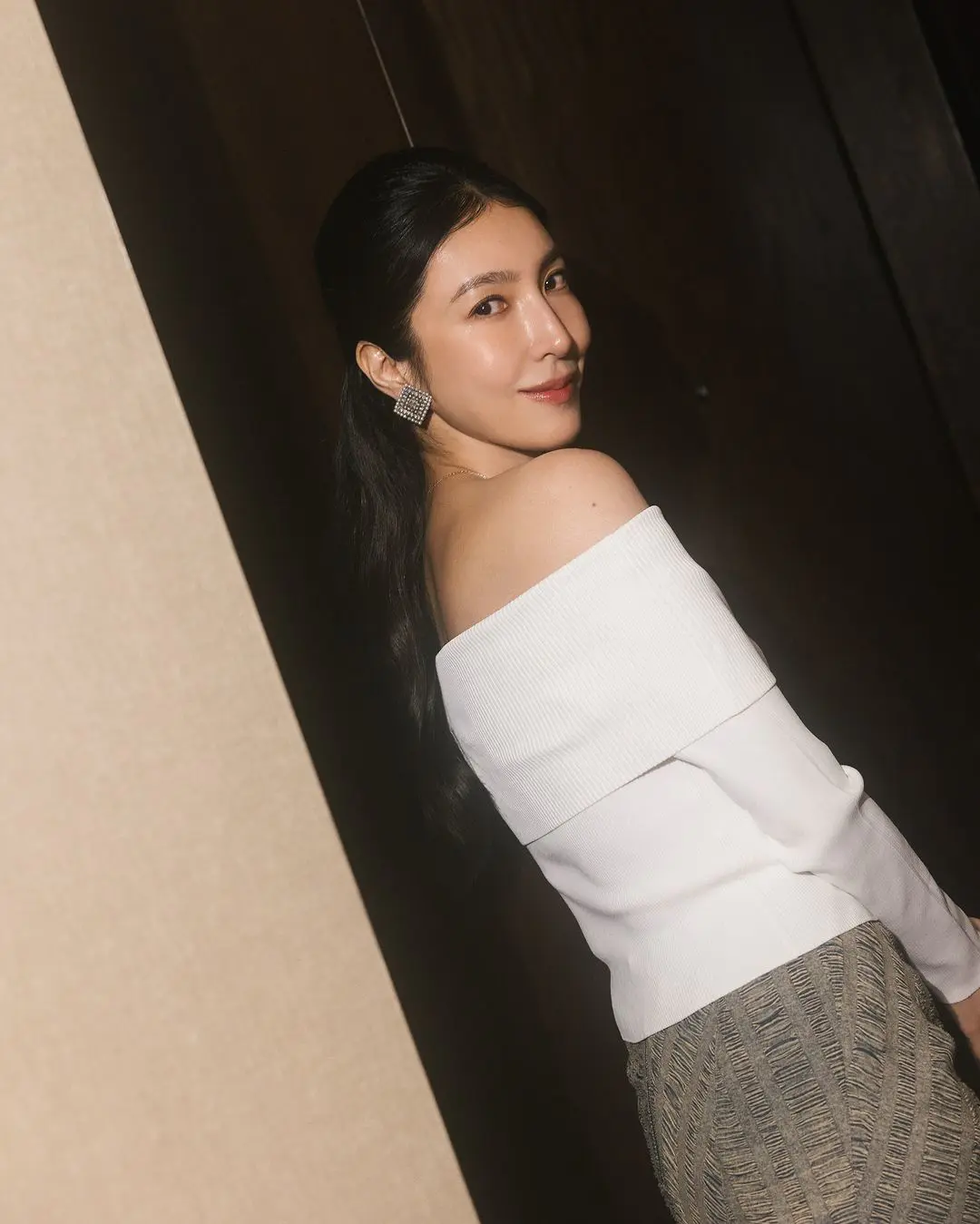 影后的戏外穿搭更时尚,谢盈萱和杨锦华的宣传《影后》造型太美丽 影后的戏外穿搭更时尚,谢盈萱和杨锦华的宣传《影后》造型太美丽