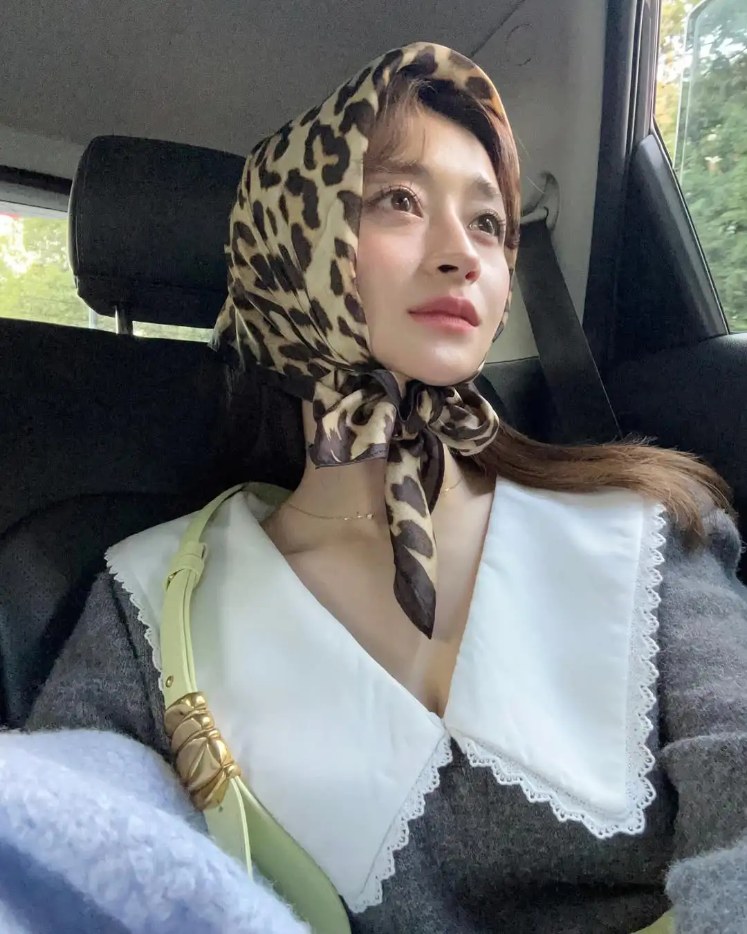 因为Jennie认识了日本服装品牌 Bibiy,发现创办人小松友结子好会穿 因为Jennie认识了日本服装品牌 Bibiy,发现创办人小松友结子好会穿