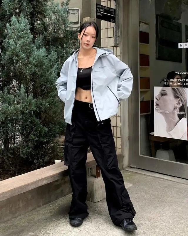 时尚灵感来自Jeanie:她的搭配总能让人眼前一亮 时尚灵感来自Jeanie:她的搭配总能让人眼前一亮
