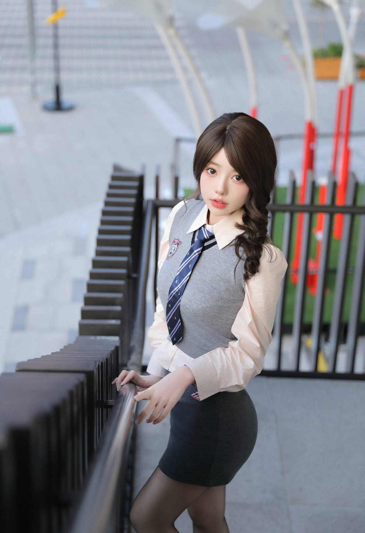 学院风美女桃夭夭街拍加私房写真，翻开青春的篇章，每一页都是回忆与成长-达人圈原创摄影