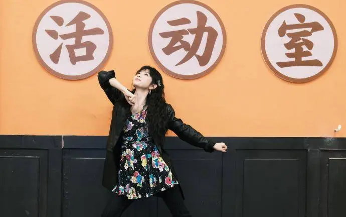 甜妹天花板田曦薇又出神级穿搭!教科书级甜酷风混搭美到上热搜 甜妹天花板田曦薇又出神级穿搭!教科书级甜酷风混搭美到上热搜