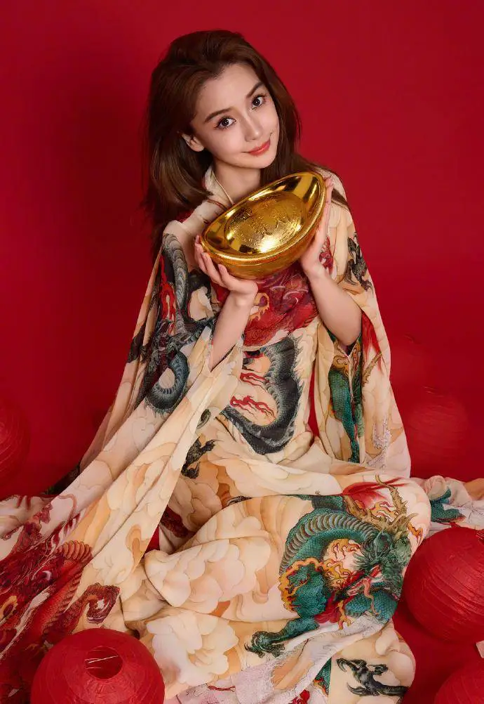 杨颖穿东方韵味的长裙晒美照,许久不见消瘦不少 杨颖穿东方韵味的长裙晒美照,许久不见消瘦不少