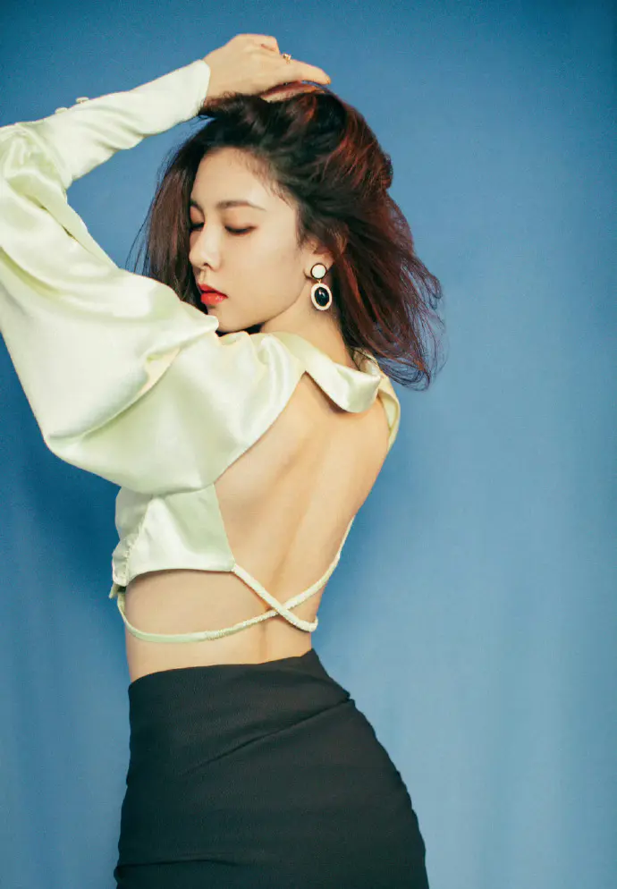 九头身女神宋妍霏的穿搭教科书:普通人如何用4个技巧穿出高级感? 九头身女神宋妍霏的穿搭教科书:普通人如何用4个技巧穿出高级感?