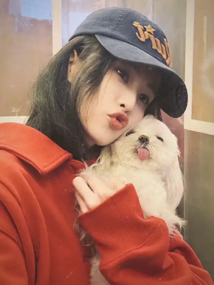 从唐宫美人到街拍女王!拆解白鹿3大穿搭秘籍,普通人照搬美翻天 从唐宫美人到街拍女王!拆解白鹿3大穿搭秘籍,普通人照搬美翻天