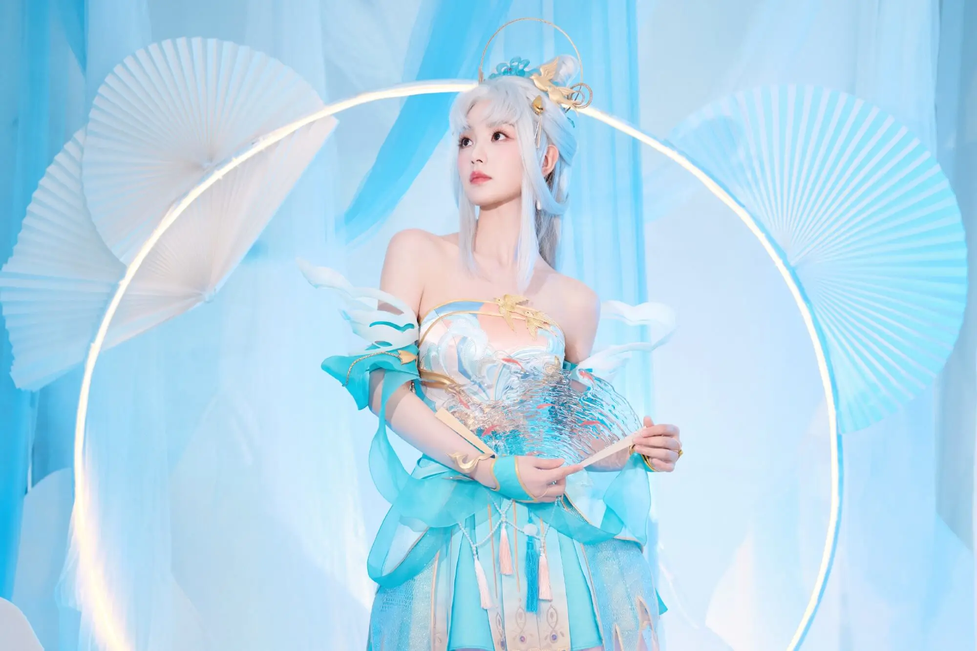 女明星集体变身峡谷仙女?田曦薇的出圈穿搭藏了3个心机! 女明星集体变身峡谷仙女?田曦薇的出圈穿搭藏了3个心机!
