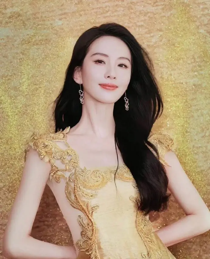 刘诗诗的穿搭美学密码:38岁女性如何穿出静水流深的高级感 刘诗诗的穿搭美学密码:38岁女性如何穿出静水流深的高级感