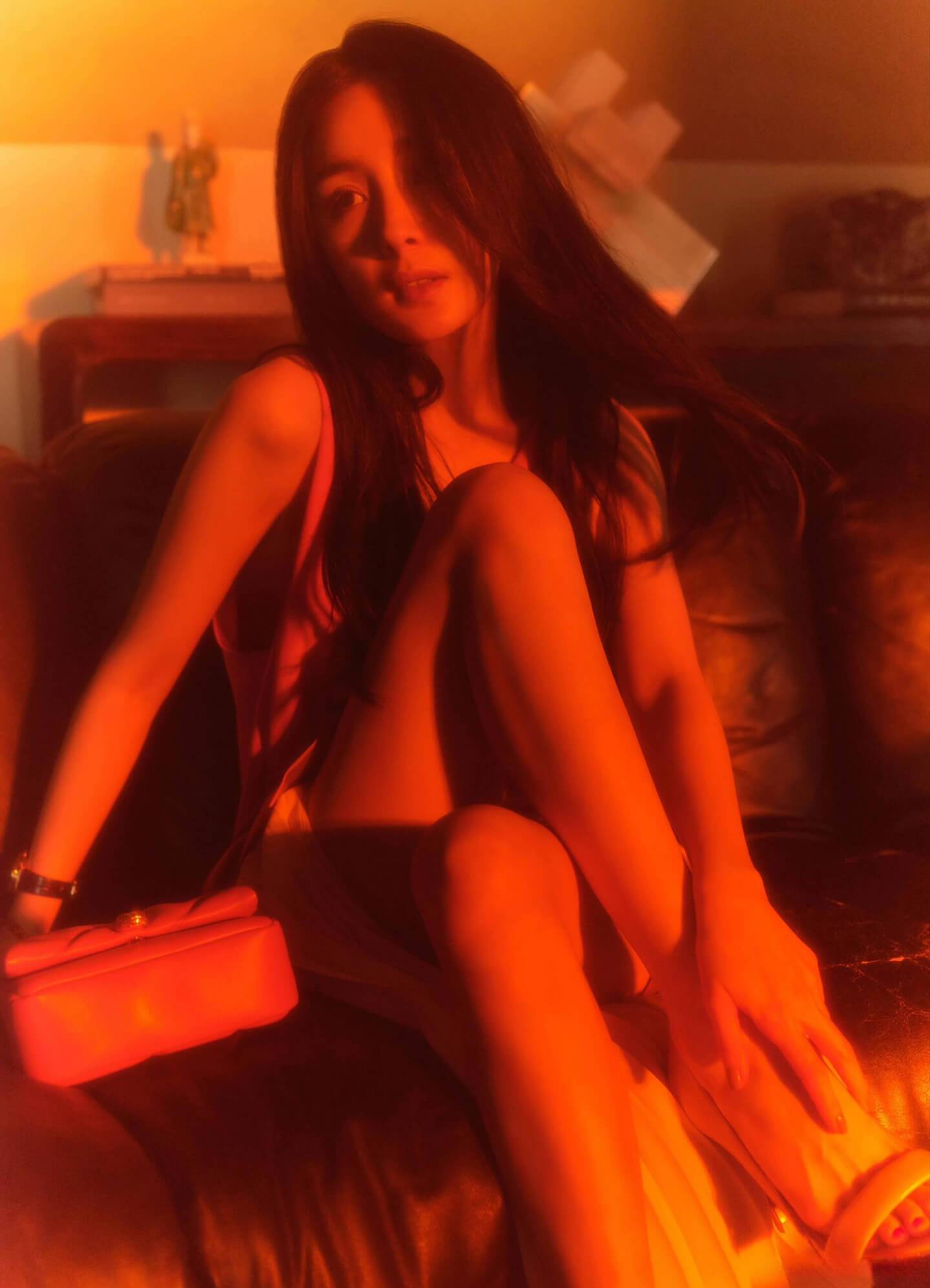 杨幂杂志拍摄从来没有让人失望过,好看的连脚趾头都是美的 杨幂杂志拍摄从来没有让人失望过,好看的连脚趾头都是美的