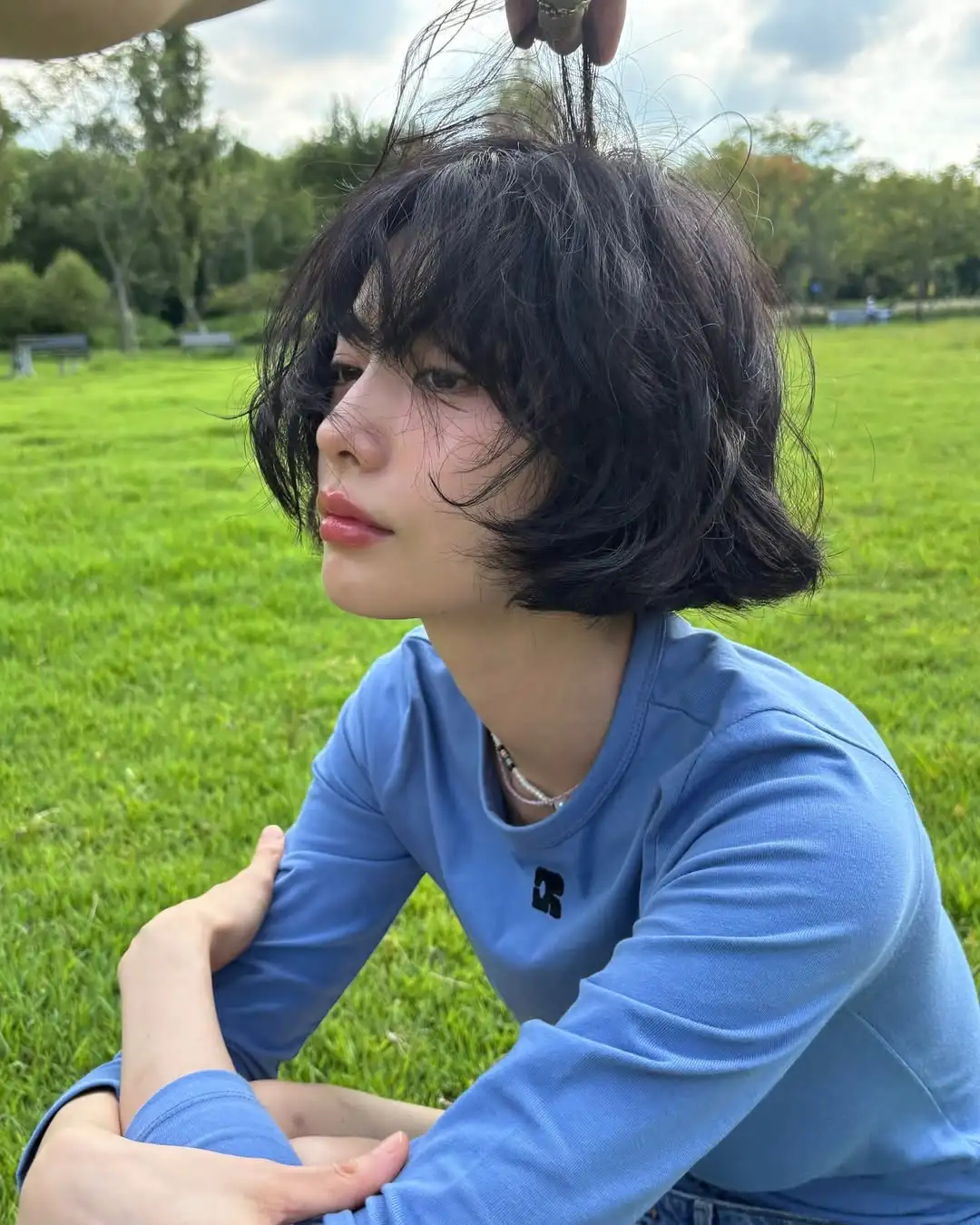 跟着Nana解锁矛盾美学穿搭法则:如何用1厘米发尾撬动整个时髦体系? 跟着Nana解锁矛盾美学穿搭法则:如何用1厘米发尾撬动整个时髦体系?