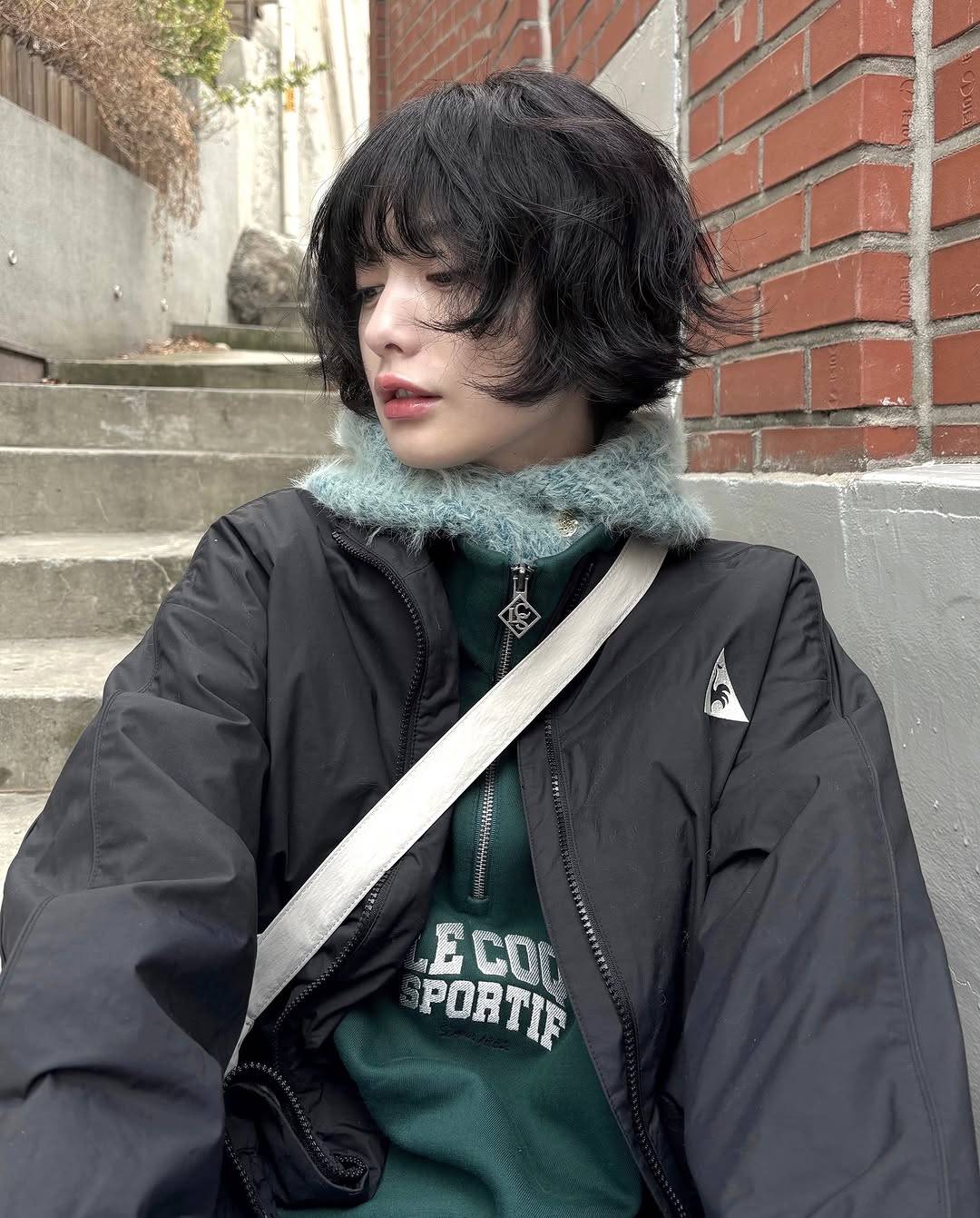 跟着Nana解锁矛盾美学穿搭法则:如何用1厘米发尾撬动整个时髦体系? 跟着Nana解锁矛盾美学穿搭法则:如何用1厘米发尾撬动整个时髦体系?