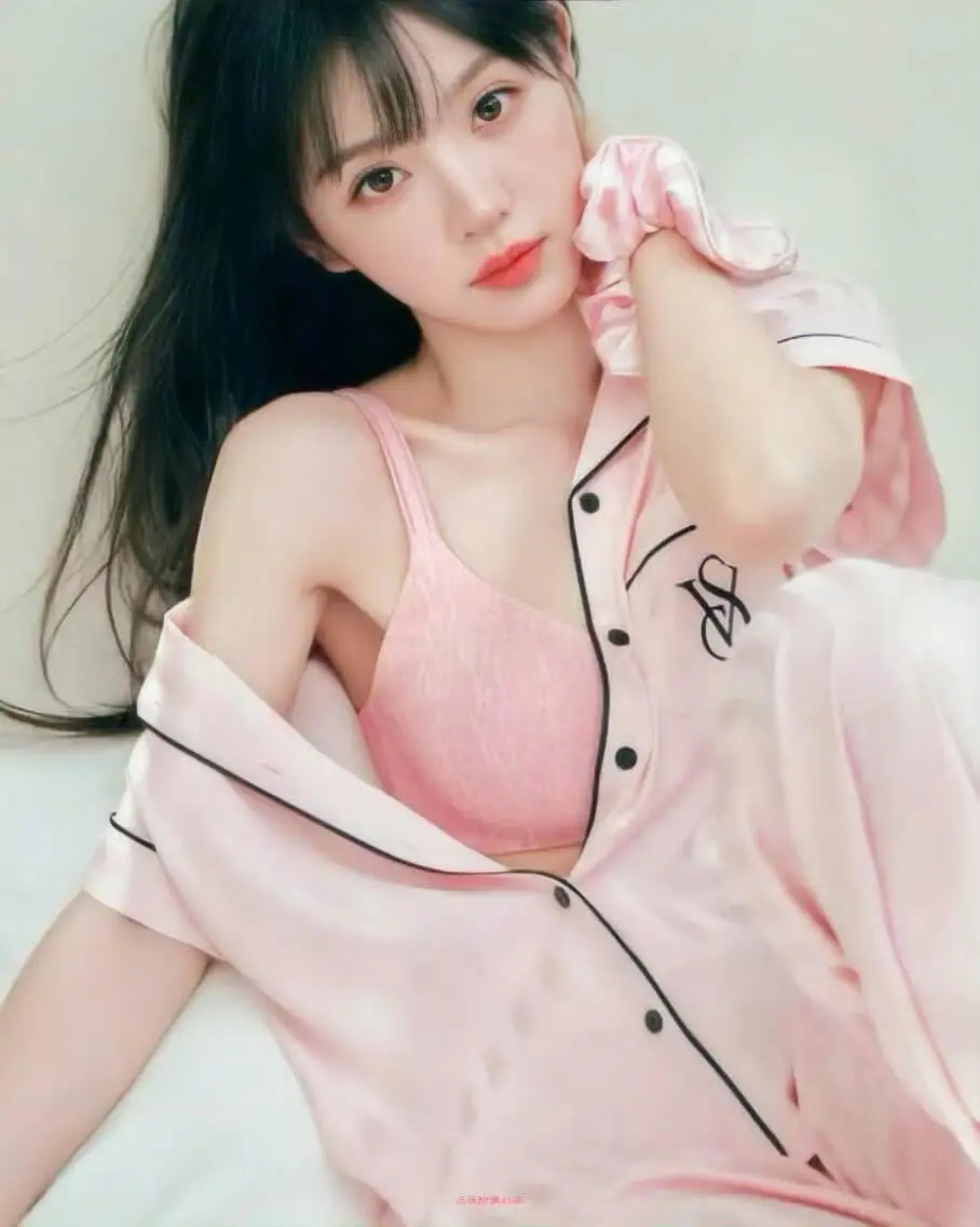 田曦薇维密居家大片爆火!普通人如何抄出”毫不费力”的时尚感? 田曦薇维密居家大片爆火!普通人如何抄出”毫不费力”的时尚感?