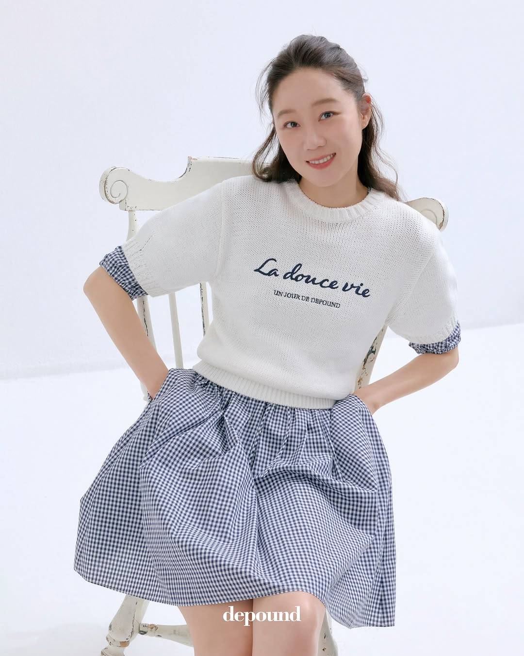 孔晓振的”不费力时髦”秘诀大公开!今夏跟着韩剧女王学穿搭 孔晓振的”不费力时髦”秘诀大公开!今夏跟着韩剧女王学穿搭