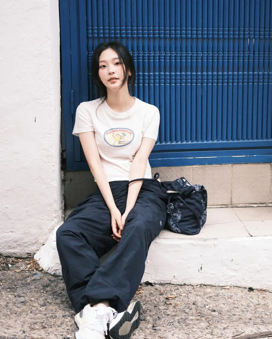 《比天堂更美的穿搭指南》崔熙真:人间猫系美学如何炼成?普通人必学的空灵感穿搭公式 《比天堂更美的穿搭指南》崔熙真:人间猫系美学如何炼成?普通人必学的空灵感穿搭公式