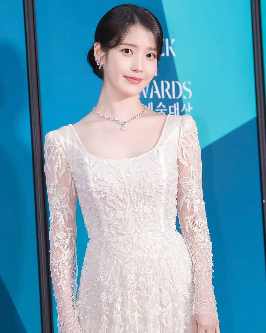 金泰梨二度封后、廉惠兰是最强绿叶、还有宋慧乔美貌成焦点,第 61 届百想艺术大赏造型 金泰梨二度封后、廉惠兰是最强绿叶、还有宋慧乔美貌成焦点,第 61 届百想艺术大赏造型